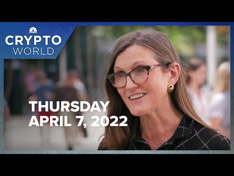 Cathie Wood on bitcoin hitting M, Coinbase shorts, and new Cash App features: CNBC Crypto World