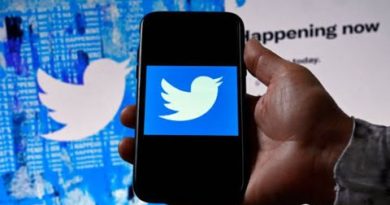 Twitter Deal Is Going Ahead, Executives Say