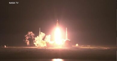 NASA Launches Artemis Mission to Orbit Moon