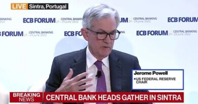 Powell Says ‘We’re Learning to Deal’ With New Economy