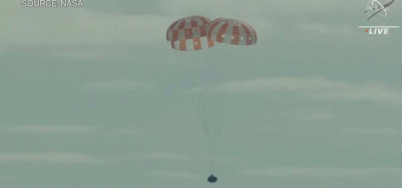 Watch: NASA’s Orion Space Capsule Splashes Down in the Pacific Ocean