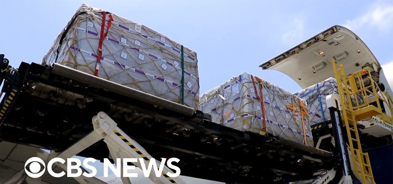 Big shipment of baby formula arrives in Los Angeles