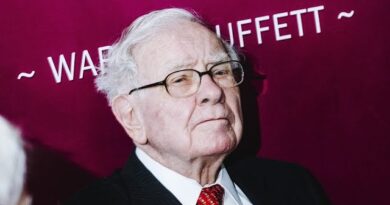 Buffett Is Back With One of His Biggest Buying Sprees in Years