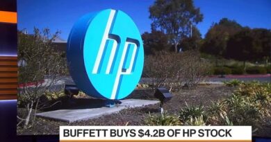 Buffett Takes .2 Billion Stake in HP