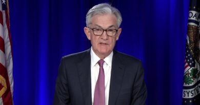 Chair Powell Says Fed Can Be Patient on Rate Hikes