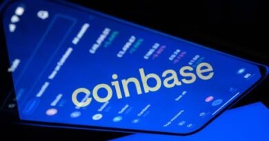 Coinbase Slumps After Reporting Lower-Than-Forecast Revenue