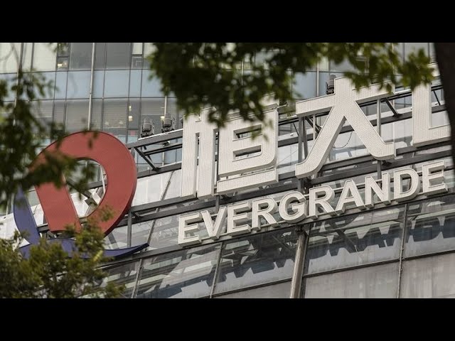 Evergrande, Bondholders Said to Take Steps Toward Debt Talks