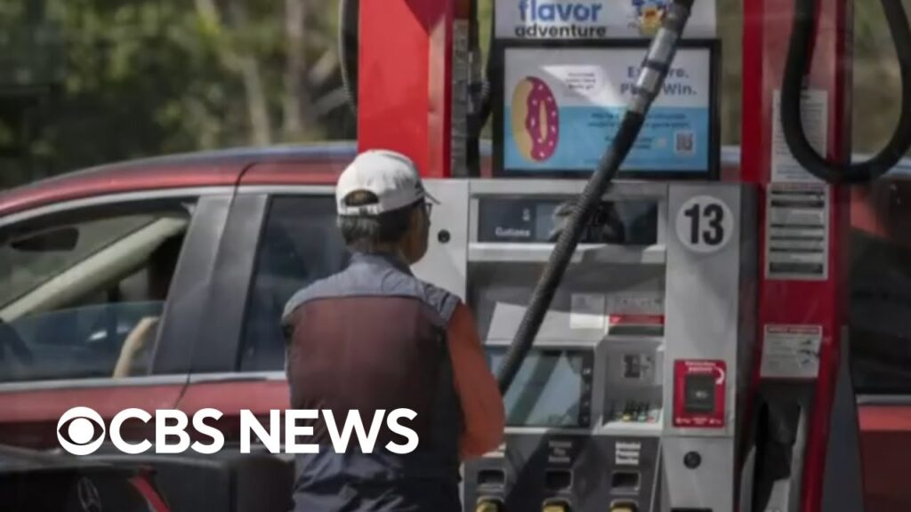 Gas prices continue to drop across the U.S.