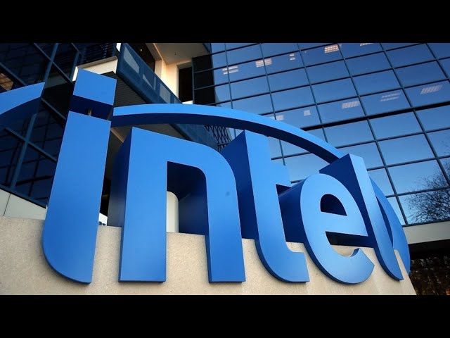 Intel Falls Short of Estimates, Cuts Forecast