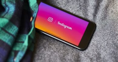 Russia Blocks Access to Instagram