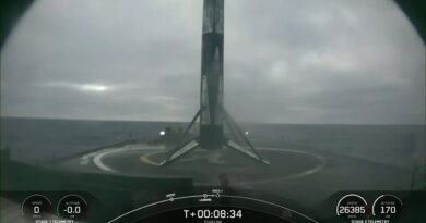 SpaceX Sends 46 Satellites to Space