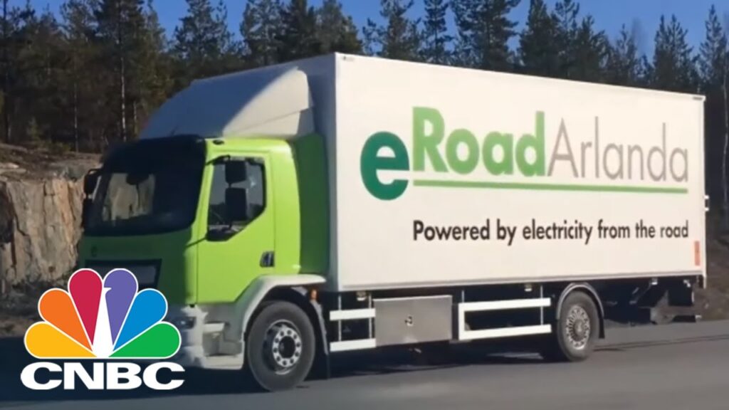 This Road Charges Electric Vehicles As They Drive | CNBC