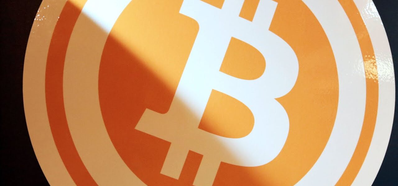 With Bitcoin Falling, Grayscale Files to Launch Bitcoin Trust