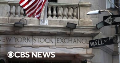 Stocks fall with another interest rate hike expected from Federal Reserve