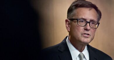 Clarida Sees Fed Rate Liftoff in 2023