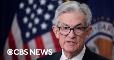 Fed hints at smaller interest rate hikes “soon”