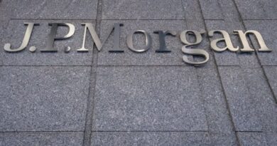 JPMorgan AM Favors Combination of Bonds, Riskier Assets