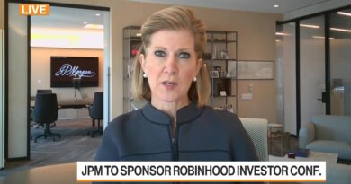 JPMorgan’s Erdoes on Robin Hood Partnership, Cryptocurrencies