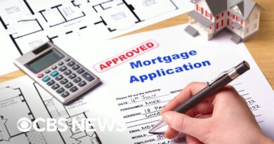 Mortgage applications plummet as interest rates rise