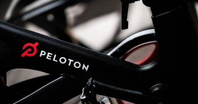 Peloton CEO Steps Aside, Sales Speculation Builds