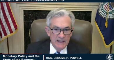 Powell Says Fed Will Provide Ample Notice Before Tapering