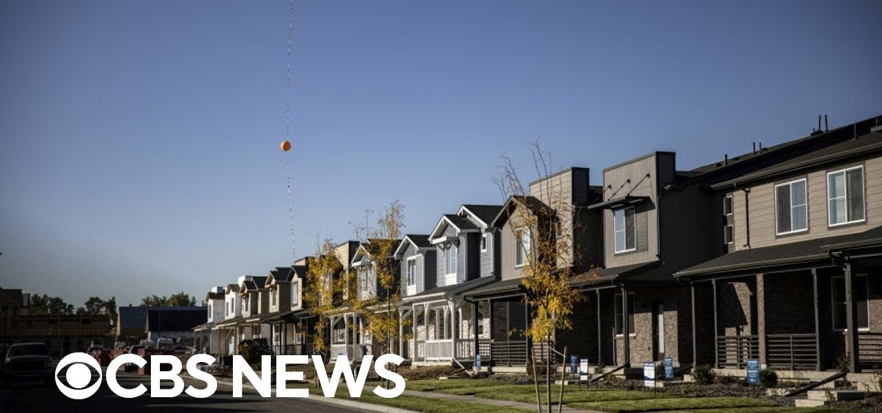 Mortgage rates dip for the first time in months as Fed announces interest rate hike