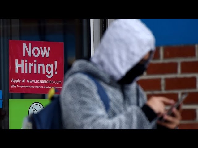 U.S. Initial Jobless Claims Fall to New Pandemic Low