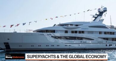 Anxiety Over ‘Superyacht’ Sales May Be Red Flag for Global Economy