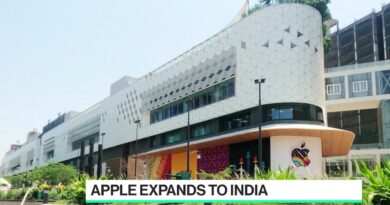 Apple Opens First Stores in India