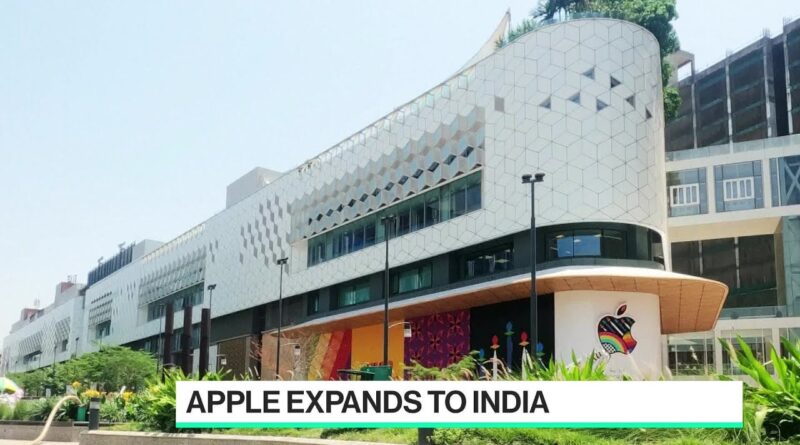 Apple Opens First Stores in India