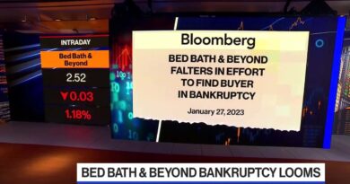 Bed Bath & Beyond Starts Emptying Stores