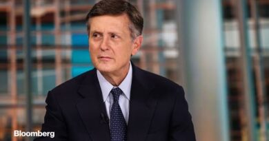 Clarida: Very Confident Economy Recovers, Fed Can Unwind Steps