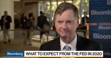 Fed’s Evans on Manufacturing, Oil Prices and Inflation