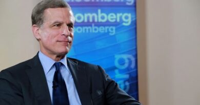 Fed’s Kaplan Says Unemployment Extension Needed for Growth