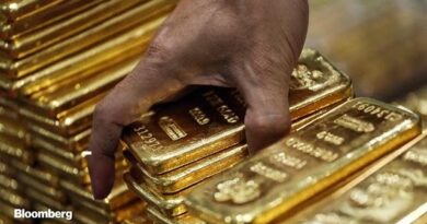 Gold Surges to 6-Year High on U.S.-Iran Tensions