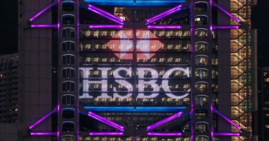 HSBC to Cut About 35,000 Jobs