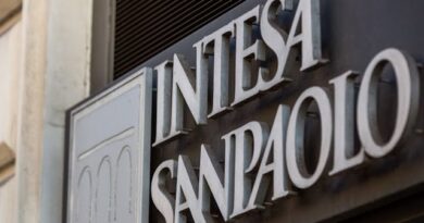 Intesa Sanpaolo Spurs Bank M&A