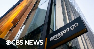 Amazon announces another 9,000 layoffs; Fed works to bring down inflation