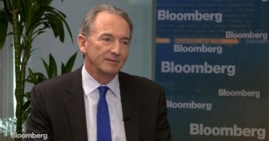 Morgan Stanley CEO Says He’ll Stick Around to Close E*Trade Deal