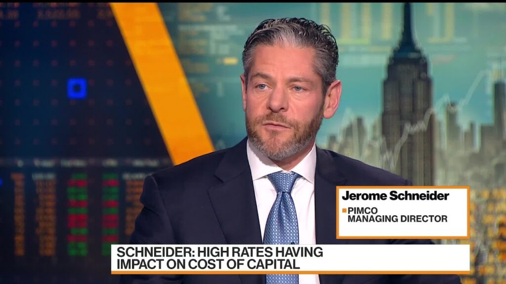 Pimco’s Schneider Expects a Modest Recession