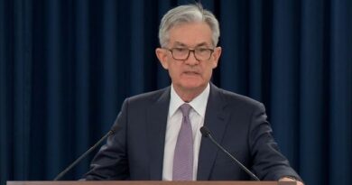 Powell Says Fed Willing to Adapt Strategy on Bill Purchases