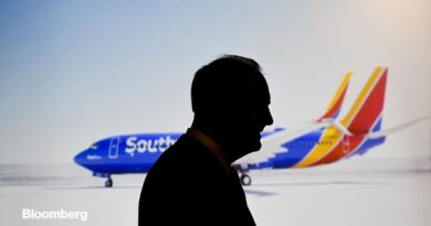 Southwest Air Beginning to See Traffic Recovery, CEO Kelly Says