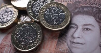 Sterling Vulnerable to Be Worst Developed Currency: Juckes