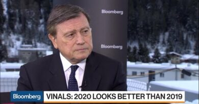 Standard Chartered's Vinals Says 2020 Looks Better Than 2019 for Markets