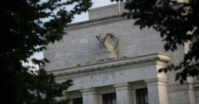 Fed Needs US Job Growth to Slow to 100,000 per Month: JPM