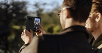 Google Unveils Foldable Phone