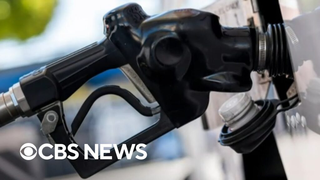 U.S. average gas prices up slightly ahead of summer