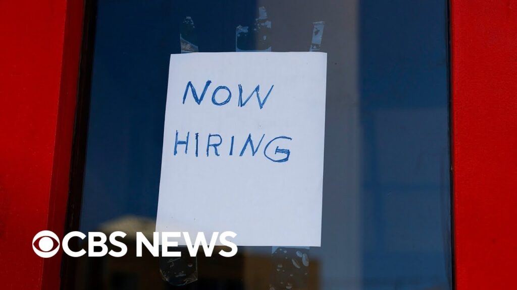 Job market remains strong, Labor Department data shows